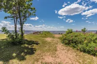 Cozy Oneida Lake Getaway: Steps to Sylvan Beach! - Wifi