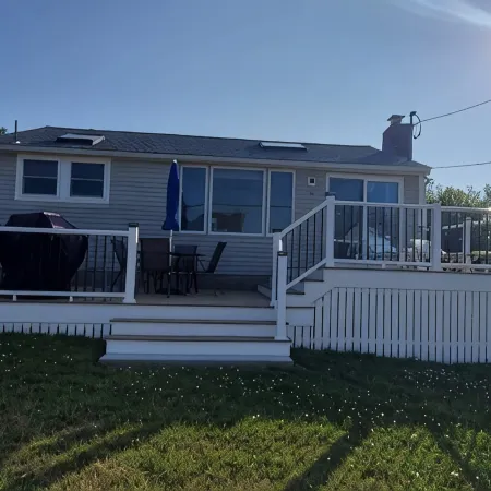 Ocean View Beach house steps from the ocean, minutes away from downtown Plymouth