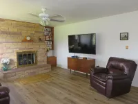 Charming 3-bedroom farmhouse with amazing views! - 2-stjärniga