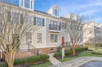 4 BR/4.5 BA luxury townhome in Bear Trap Dunes 2 min walk to all amenities