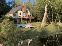 Highland Lake Waterfront home perfect for family, fun, outdoors, and S’Mores! - 2-Star