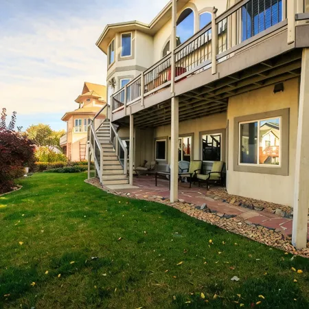 Spread out in a large,1600 sq foot comfort suite 1 bedroom plus additional nook