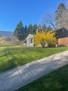 Downtown Brevard Hideaway Steps from Main St Restaurants-Dog Friendly, Fenced