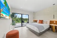 Lux Resort • Near Hard Rock Stadium • Pool_Spa/Gym