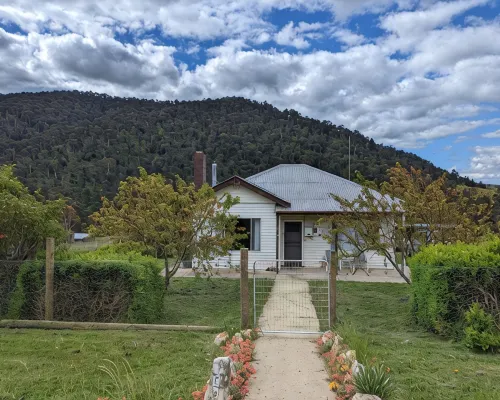 Omeo acreage getaway in the Victorian High Country Hotéis em Omeo