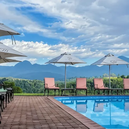 Far Hills Country Hotel