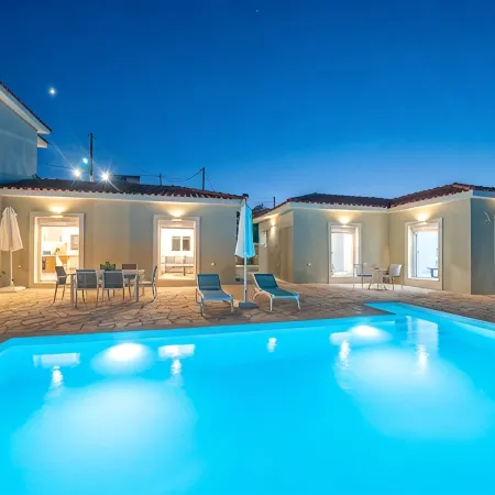 Luxury Villa with Guest House in tranquil setting with Private pool