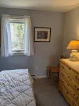 Aldernest Loft - Acadia Park/Mount Desert Island -walk across lawn down to shore