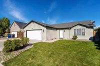 CLEAN 3 BR 2 Bath- QUIET neighborhood