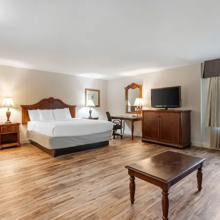 Best Western Plus Steeplegate Inn