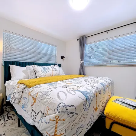 Charming Ground Level Resort Style 3 unit Condo  - unit C Hotels in Holmes Beach