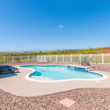 GREAT LOCATION! CLOSE TO PELTZER, LORIMAR, FAULKNER, LONG SHADOW WINERIES!