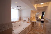 ホテル スヒンメルペニンク ヒュイス