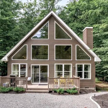 ⭐️ Serenitie Chalet at Arrowhead Lake - Modern Poconos Escape with Fire Pit