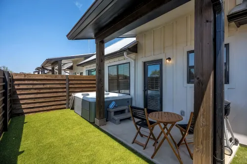 Lucilles Abode: Hot-Tub+Pet Friendly+Close to Main