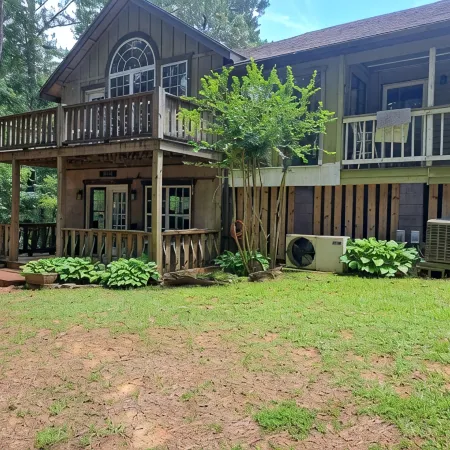 Come enjoy fishing, R&R or visit with family come visit!