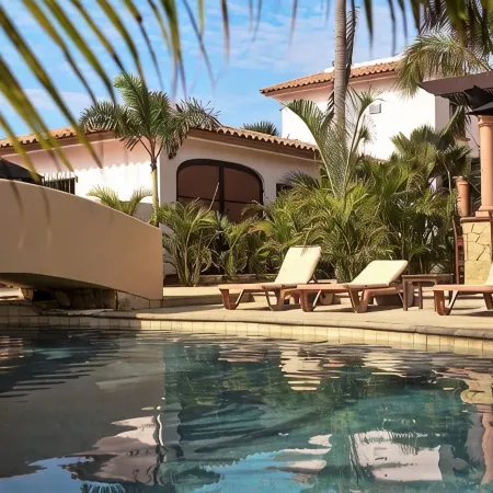 Cerritos Beach Inn