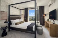 Designer 1BR | Gym, Parking - Homestays