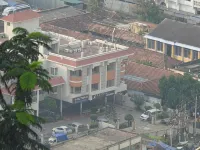 Hotel Vels Court - 3-Star