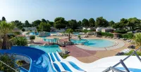 Domaine les Mûriers - Campingplads