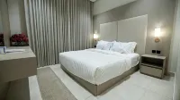 Royal Two Bedroom with Private Terrace
