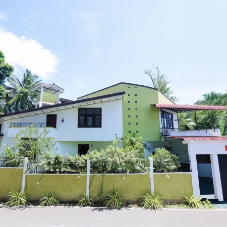 Limeshine Residence - Airport Transit Hotel