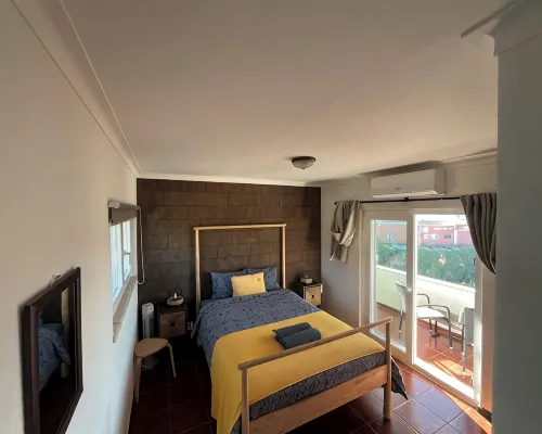 Casa Pausa Vakantiewoning in Sesimbra met Fantastische Zichten en Vlak de Oceaan Castelo otelleri