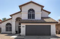 Modern 4BR Escape w Private Pool, 3 mi to state farm stadium, dining & shopping!