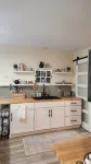 BRAND NEW! 1-bedroom apartment in the beautiful historic village of Greene, NY - Homestays