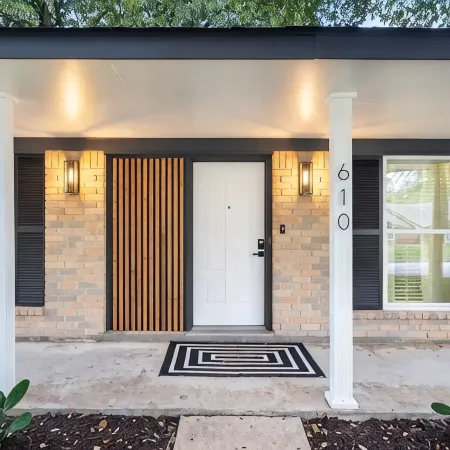 Tranquil Home by IAH, Shop&Dine