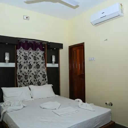 Vairavel Residency