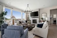 Serenity's Edge - Large Kennewick Home