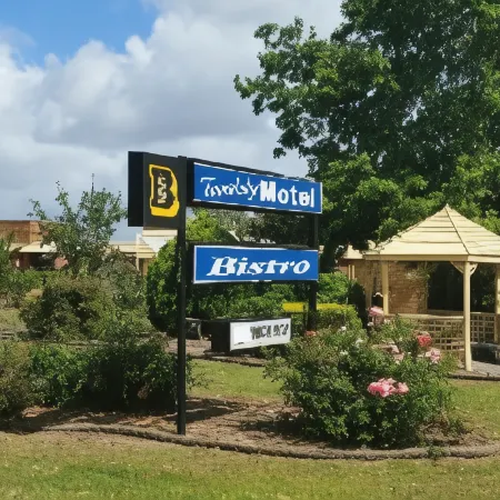 Toora Lodge Motel Hotele w: Foster
