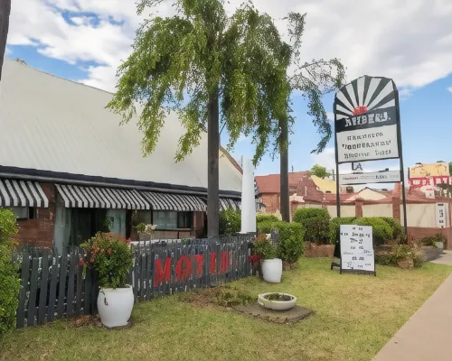 Country Pathfinder Motor Inn Hotels in Dalby