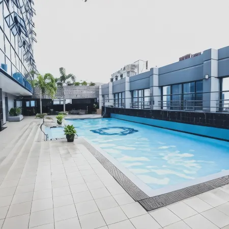The Malayan Plaza Hotel