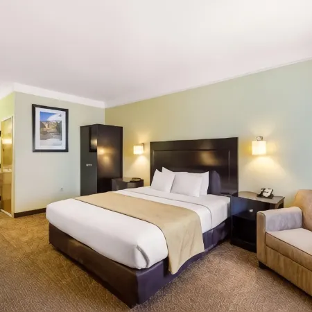 Quality Inn & Suites Gallup I-40 Exit 20