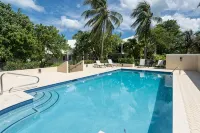 "Sandy Bottom" -  2 Bedroom Villa On The Beach At Gardens Of The Kai#5 -  case vacanza in affitto