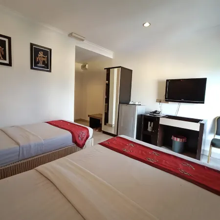 Maya Hotel