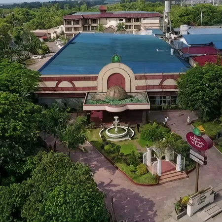 Queen Margarette Hotel Lucena - Main