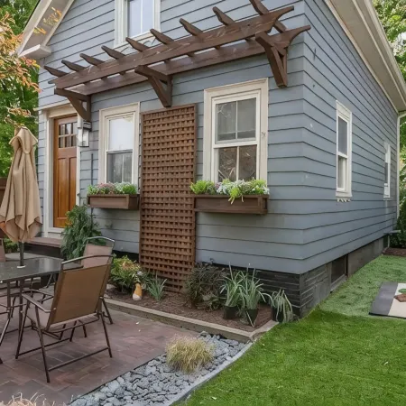 The Hideaway Cottage - Entire Home in Fox Point!