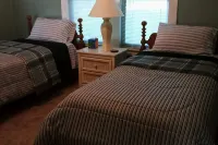 Mayberry Lakeshore Cottage at Lake Palestine - 3つ星