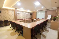 Hotel Sukajadi by Holie - Wifi