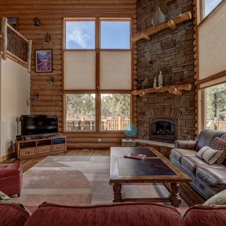 Spacious 4Br Cabin Near Zion · Stargazing Deck, Trails, Pool Table & Family Fun