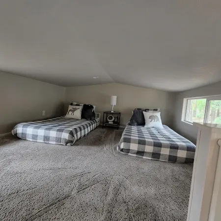 Luxurious Tiny Cottage-Relax-Hike-Fish-Eat!!
