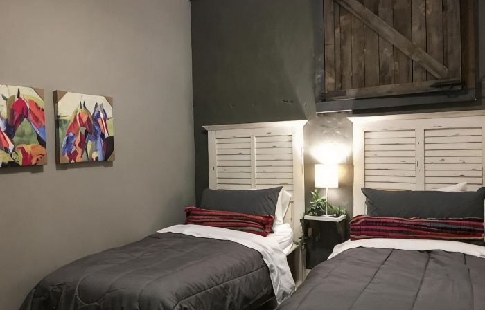 Best Downtown Location! Stablemasters Quarters is Awarded Winning! Come See why…