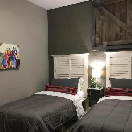 Best Downtown Location! Stablemasters Quarters is Awarded Winning! Come See why…