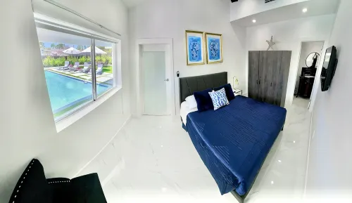 MIAMI LUX HOUSE / Pool / Lounge / Bar - Homestays