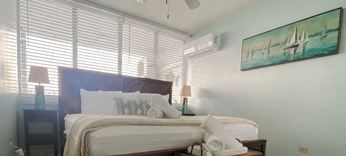 Aqua Salada Window 22 Ocean Marina View with POOL- 5 min from beach Hoteles en Fajardo