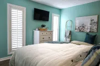 Boho Beachfront Condo with MASSIVE Balcony - 4성급