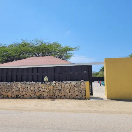 Cozy aptm 5 min from the beach